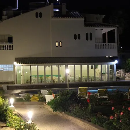 ゲストハウス Sunshine アルブフェイラ